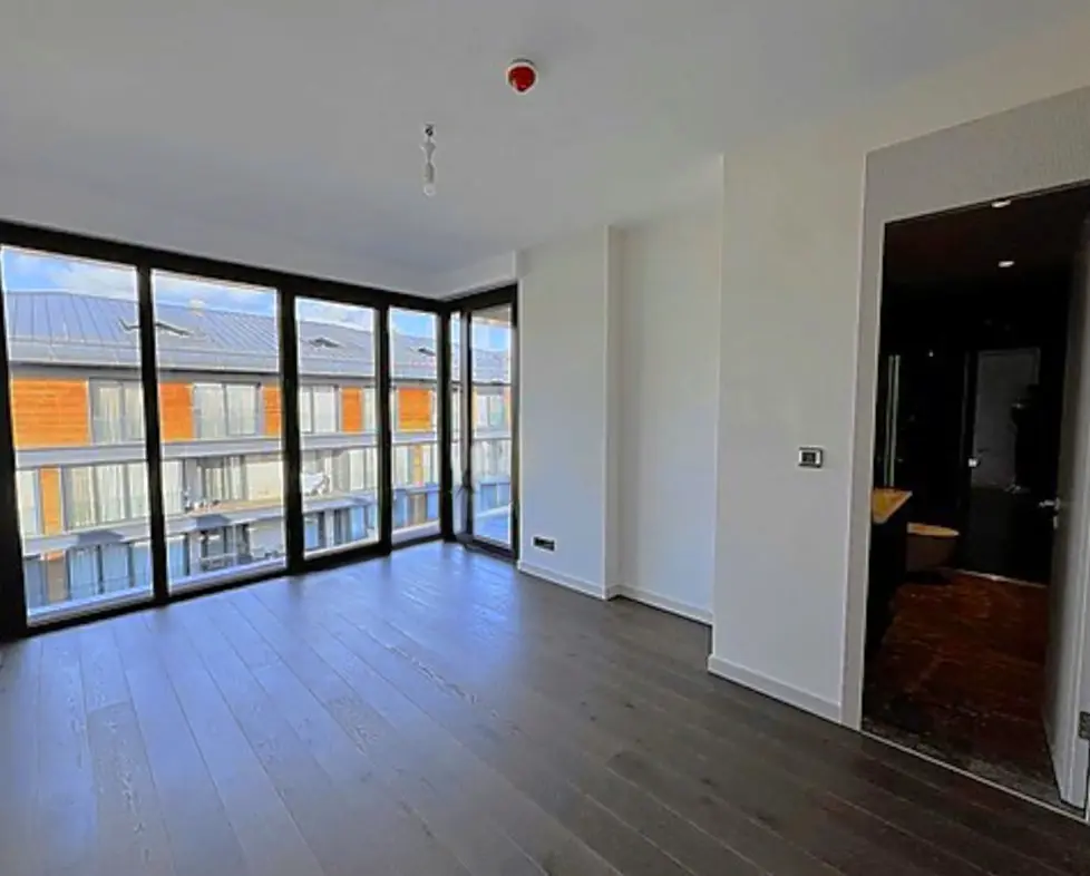 Spacious room